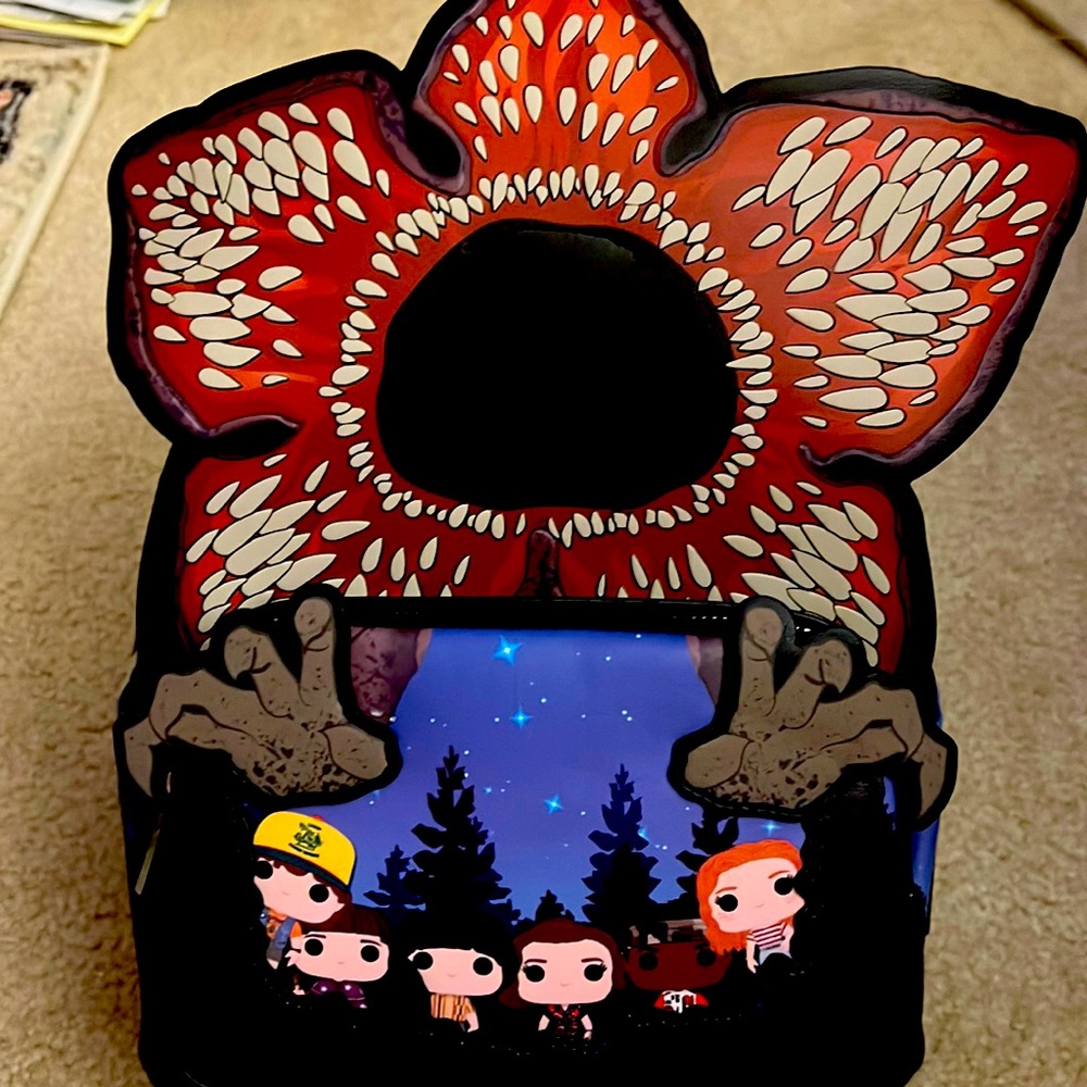 LE 2022 Stranger Things Backpack & LE Demogorgon Pop